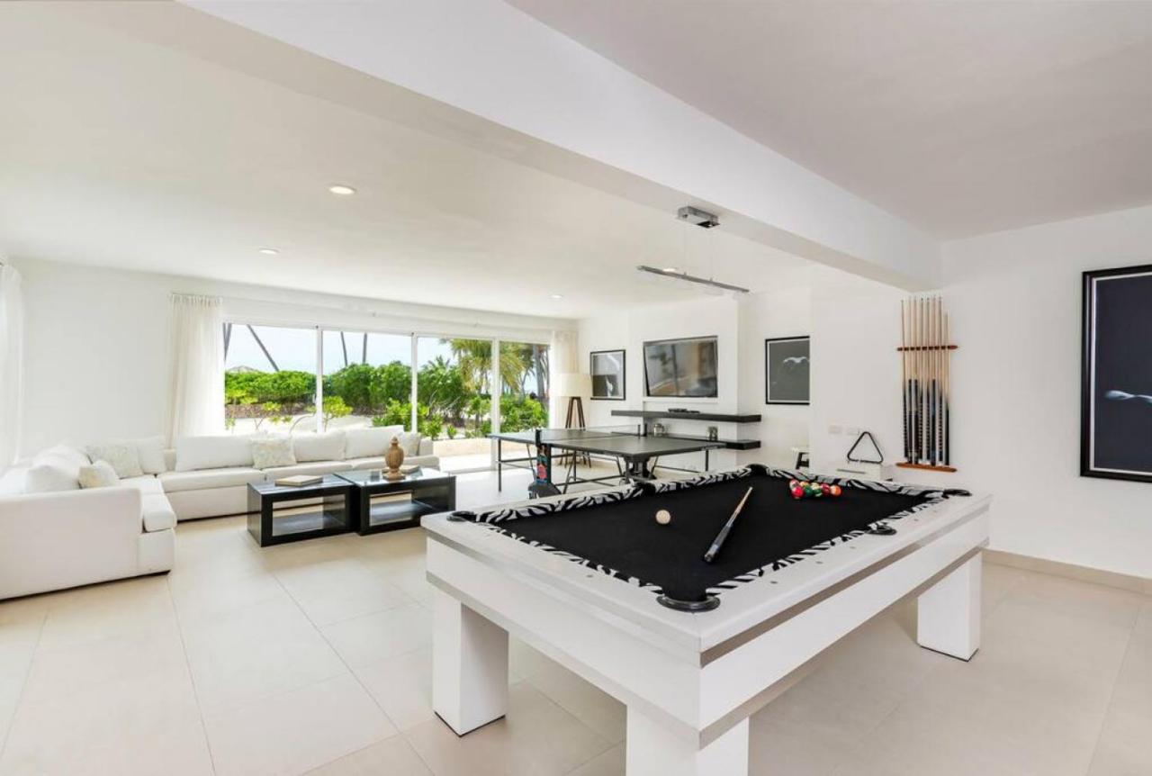 Villa Pandora Beach Front Villa With Chef Game Room Pool ปุนตากานา ภายนอก รูปภาพ